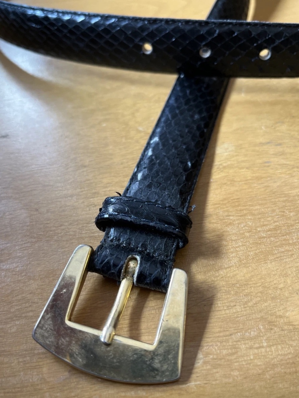 Vintage JANA Black Genuine Snake Skin Belt Gold Buckle Size L Taiwan R.O.C. - Picture 2 of 8